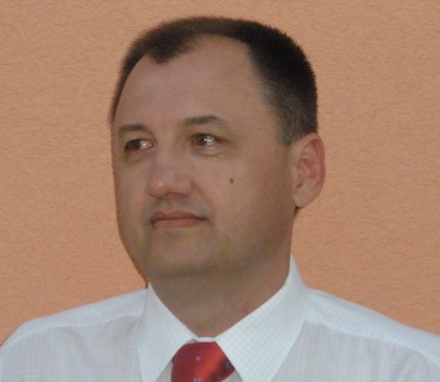 izv. prof. dr. sc. Mirko Lukaš